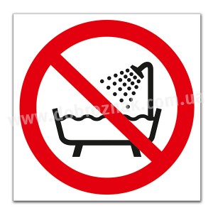 P026 Не використовувати цей пристрій у ванній, душовій кабіні або в резервуарі з водою