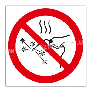 Р039 Заборонено роботи з відкритим вогнем